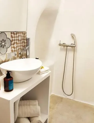 Appartement Bougainvillea Cave - Old Town