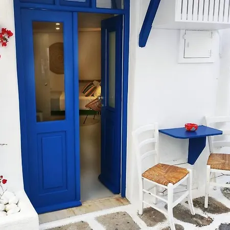 Bougainvillea Cave - Old Town