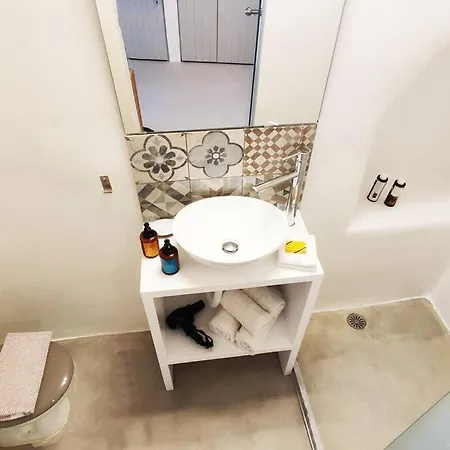 Bougainvillea Cave - Old Town Mykonos Town