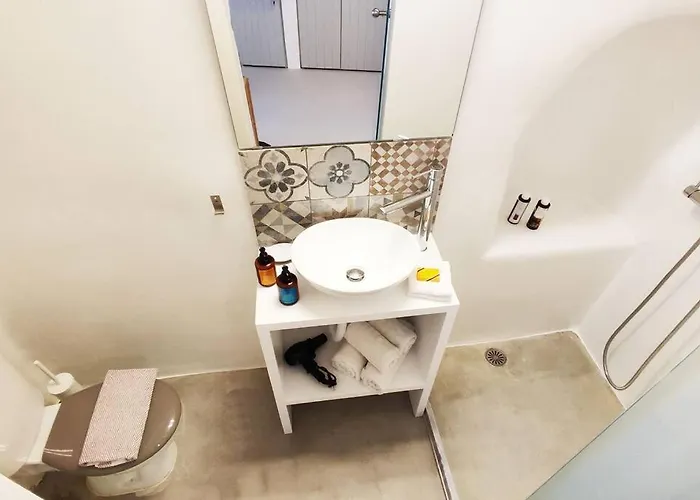 Bougainvillea Cave - Old Town Mykonos Town