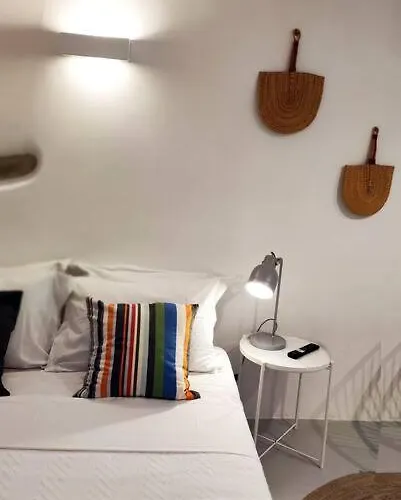 Bougainvillea Cave - Old Town Apartman